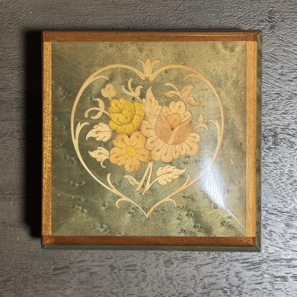 Vintage Reuge Sorrento Inlaid Music Box Italy Floral Swan Lake Swiss Movement 5"